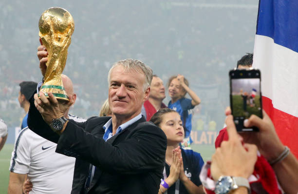 现代足球俱 现代足球俱